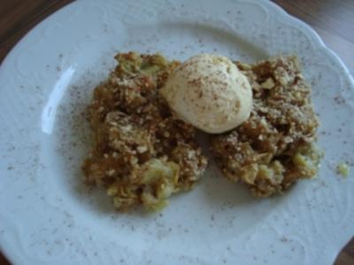 Rezept: Auflauf - Bananen - Apfelauflauf mit Nuß - Streußeln Auflauf - Bananen - Apfelauflauf mit Nuß - Streußeln - Rezept