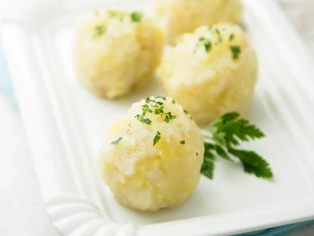 Klöße aus Kartoffelbrei Rest - Rezept - Bild Nr. 2