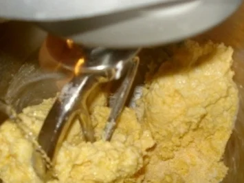 Rezept: Pizza mit Maismehl , Pomodorini und Oliven Bild Nr. 3 Pizza mit Maismehl , Pomodorini und Oliven - Rezept - Bild Nr. 3