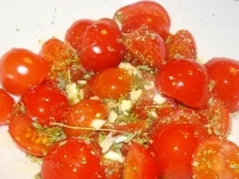 Rezept: Pizza mit Maismehl , Pomodorini und Oliven Bild Nr. 4 Pizza mit Maismehl , Pomodorini und Oliven - Rezept - Bild Nr. 4