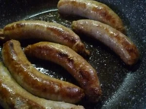 Rezept: Ritas Currywurst Bild Nr. 2 Ritas Currywurst - Rezept - Bild Nr. 2