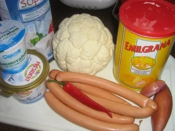 Rezept: Blumenkohlauflauf mit Wienerle Bild Nr. 2 Blumenkohlauflauf mit Wienerle - Rezept - Bild Nr. 2