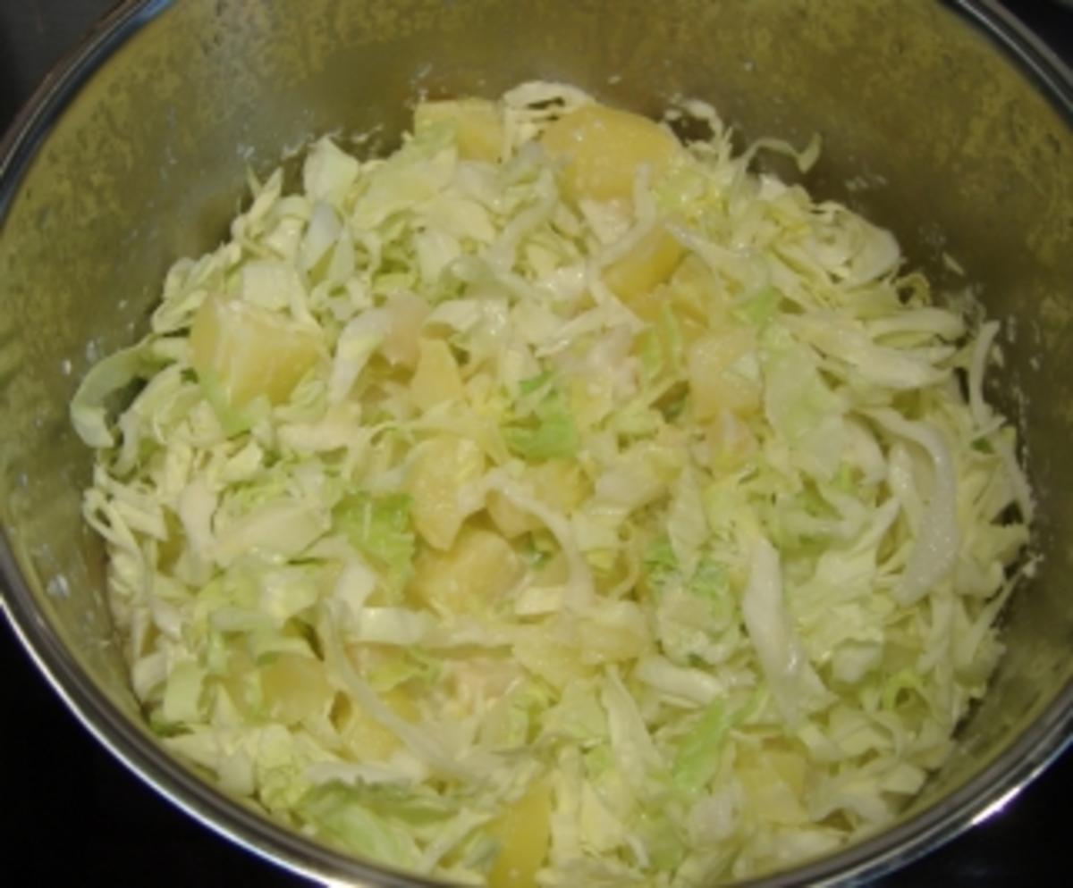 Kartoffel-Spitzkohl-Pürree mit Kalbsschnitte - Rezept - Bild Nr. 3