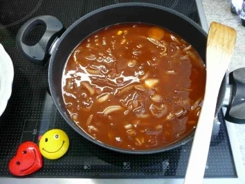 Rezept: Rind : Schnitzel vom Rind in Rotweinsoße Bild Nr. 6 Rind : Schnitzel vom Rind in Rotweinsoße - Rezept - Bild Nr. 6