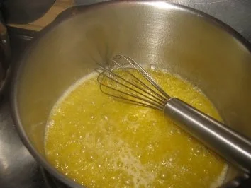 Rezept: Verschiedenes: Braune Mehlschwitze für Sauerbraten und dunkles Fleisch Bild Nr. 4 Verschiedenes: Braune Mehlschwitze für Sauerbraten und dunkles Fleisch - Rezept - Bild Nr. 4