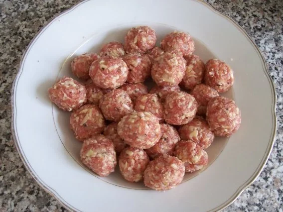 Rezept: Meatballs mit Spaghetti Meatballs mit Spaghetti - Rezept