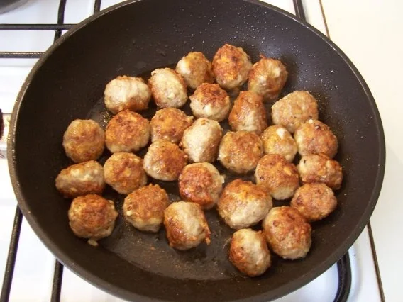 Rezept: Meatballs mit Spaghetti Bild Nr. 2 Meatballs mit Spaghetti - Rezept - Bild Nr. 2