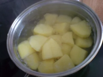 Rezept: Paprika-Hackbällchen mit Blumenkohl und Spargel in Sauce Hollandaise Bild Nr. 6 Paprika-Hackbällchen mit Blumenkohl und Spargel in Sauce Hollandaise - Rezept - Bild Nr. 6