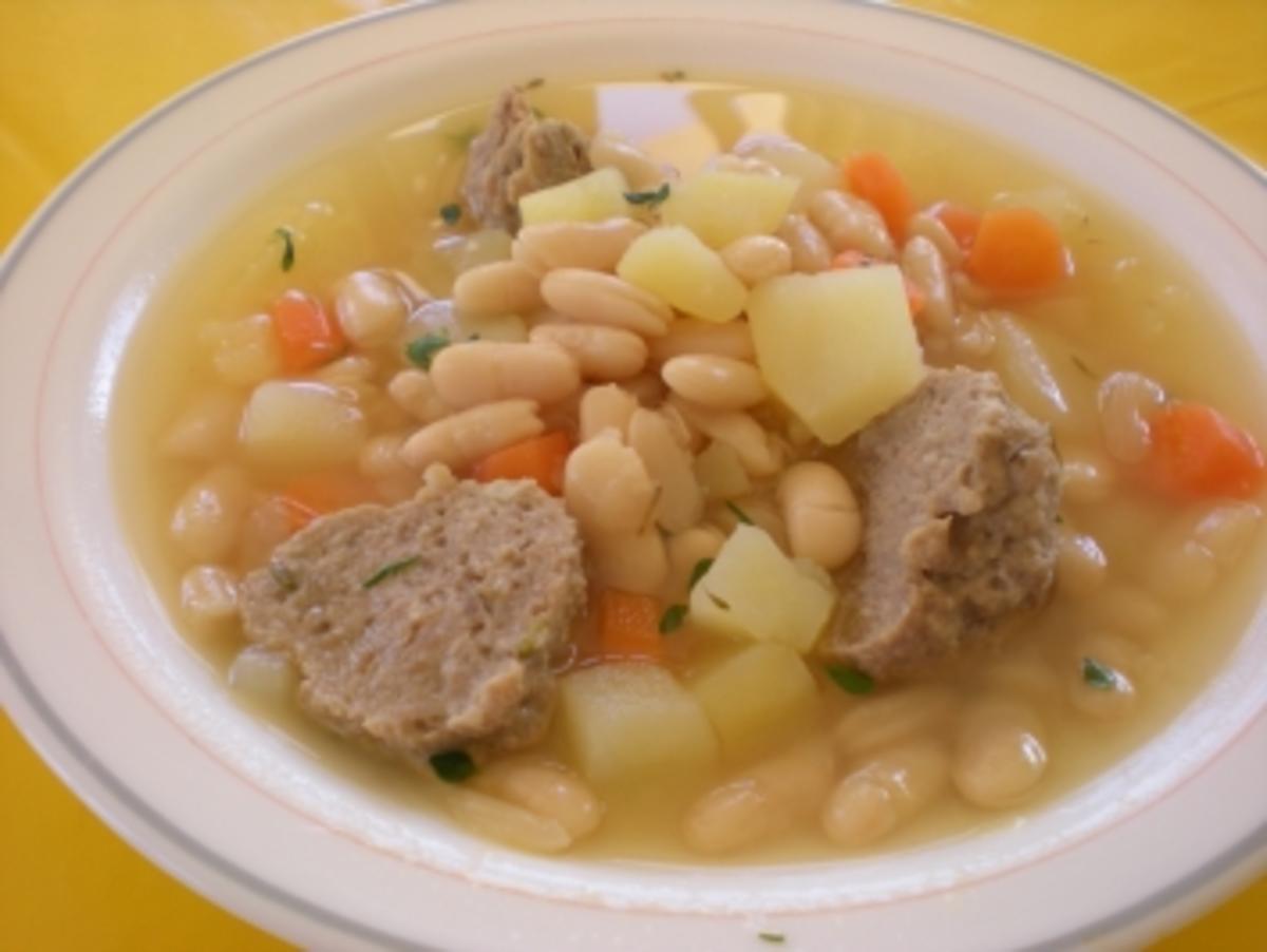 EINTOPF/SUPPEN: Weiße-Bohnen-Suppe mit Hackmurmeln - Rezept - Bild Nr. 2
