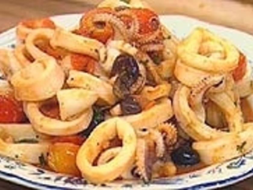 Knoblauch Tomaten Calamari - schnell &amp; einfach - 117 kcal/100g
