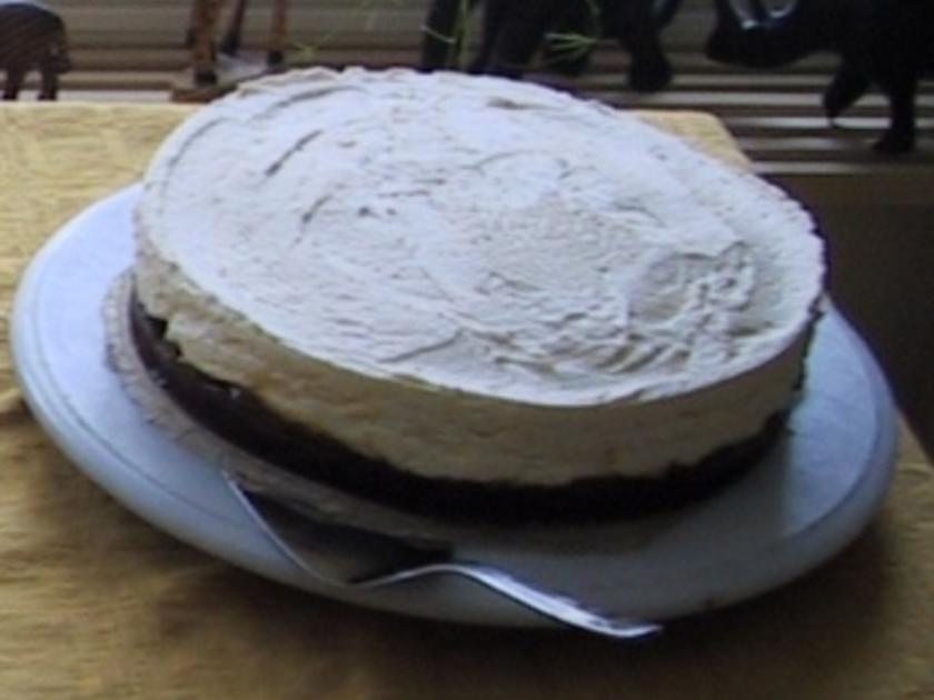 Sekttorte mit Aranca und Nussboden Rezepte - kochbar.de