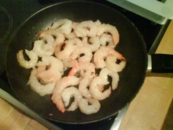 Couscous mit Gambas an Limetten-Joghurt-Sauce - Rezept ...