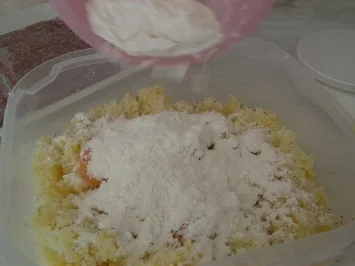 Rezept: Hackplätzchen im Kartoffelteig Bild Nr. 6 Hackplätzchen im Kartoffelteig - Rezept - Bild Nr. 6