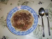 Tomatensoße mit Rind im eigenen Saft und Radieschen - Rezept