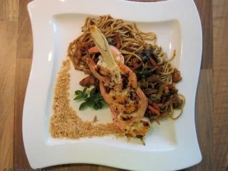 Garnelen an pikaten "Fischnudeln" - Rezept - Bild Nr. 2