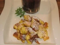 Rezept: "knuspriger" Kaiserschmarren an Zwetschkenröster (als Dessert) "knuspriger" Kaiserschmarren an Zwetschkenröster (als Dessert) - Rezept