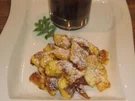 "knuspriger" Kaiserschmarren an Zwetschkenröster (als Dessert) - Rezept