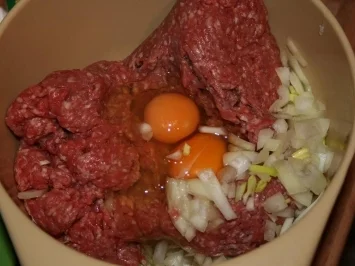 Rezept: Frikadellen Bild Nr. 3 Frikadellen - Rezept - Bild Nr. 3