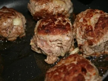 Rezept: Frikadellen Bild Nr. 5 Frikadellen - Rezept - Bild Nr. 5