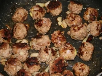 Rezept: Frikadellen Bild Nr. 7 Frikadellen - Rezept - Bild Nr. 7