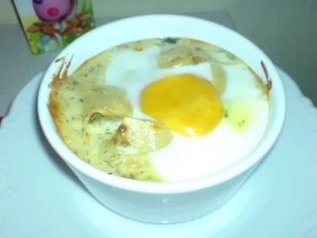 Rezept: Maultaschen-Spinatauflauf mit Ei-Haube Maultaschen-Spinatauflauf mit Ei-Haube - Rezept