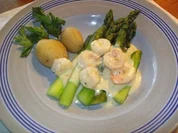 Rezept: Garnelen in Dijonsauce zu grรผnem Spargel Garnelen in Dijonsauce zu grรผnem Spargel - Rezept
