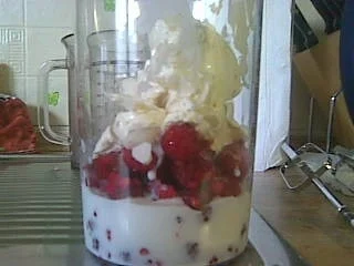 Rezept: Himbeer-Mascarpone-Creme Bild Nr. 2 Himbeer-Mascarpone-Creme - Rezept - Bild Nr. 2