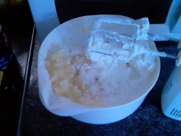 Rezept: Hawai-Kuppeltorte Bild Nr. 2 Hawai-Kuppeltorte - Rezept - Bild Nr. 2