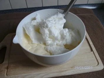 Rezept: Käsetorte mit Früchten Bild Nr. 3 Käsetorte mit Früchten - Rezept - Bild Nr. 3