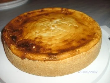 Rezept: Käsetorte mit Früchten Käsetorte mit Früchten - Rezept