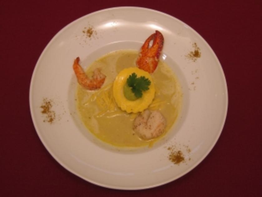 Pot au feu von Curry und Zitronengras mit Hummer und Jakobsmuschel ...