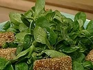 Feldsalat mit Sesamdressing - Rezept