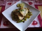 Rezept: Rotbarschfilet auf gebratenen Spargel Rotbarschfilet auf gebratenen Spargel - Rezept