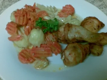 Rezept: Hähnchenschenkel , Kartoffeln und Möhren Hähnchenschenkel , Kartoffeln und Möhren - Rezept