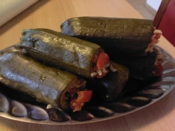 Rezept: Zucchini mit Hackfleisch-Reisfüllung Bild Nr. 2 Zucchini mit Hackfleisch-Reisfüllung - Rezept - Bild Nr. 2