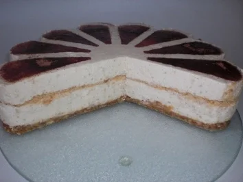 Rezept: Milchreistorte mit leichtem Karamelltouch Milchreistorte mit leichtem Karamelltouch - Rezept