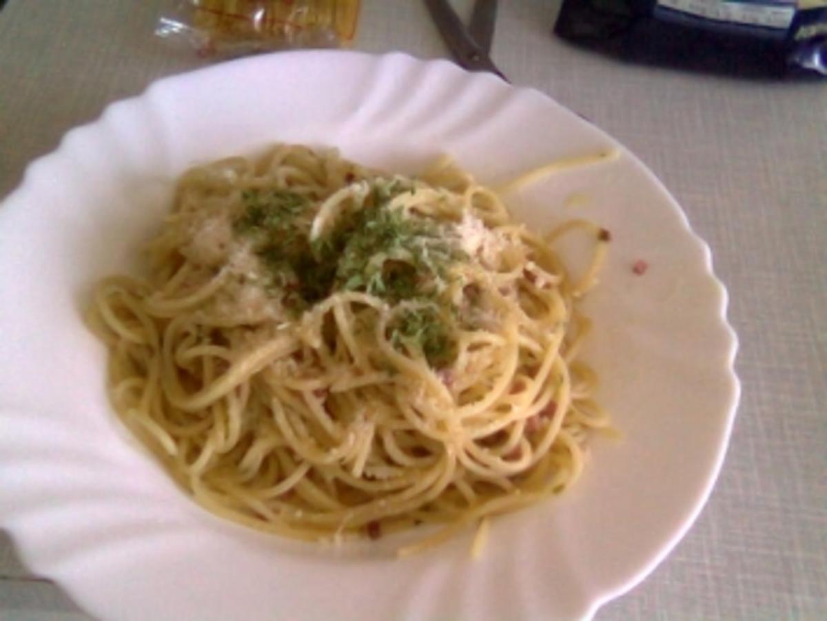 Spaghetti in Knoblauch und Öl - Rezept - Bild Nr. 6
