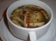 Hochzeitssuppe mit Grießnockerln - Rezept