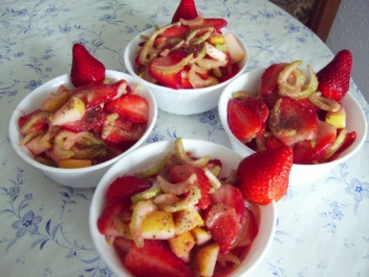 Würziger Erdbeersalat - Rezept - Bild Nr. 2