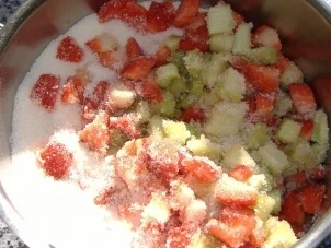 Rhabarber-Erdbeer-Marmelade - Rezept - Bild Nr. 3