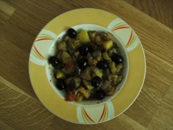 Rezept: Griechischer Gemüseeintopf Griechischer Gemüseeintopf - Rezept