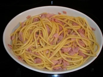 Rezept: Makkaroni-Auflauf Bild Nr. 2 Makkaroni-Auflauf - Rezept - Bild Nr. 2