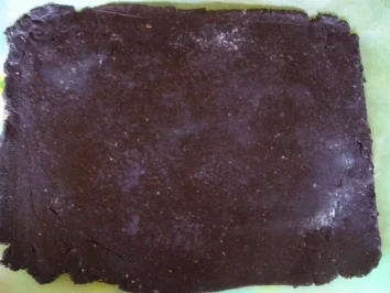 Rezept: Gebäck: Schokoladenschnecken mit Haselnüssen Bild Nr. 4 Gebäck: Schokoladenschnecken mit Haselnüssen - Rezept - Bild Nr. 4