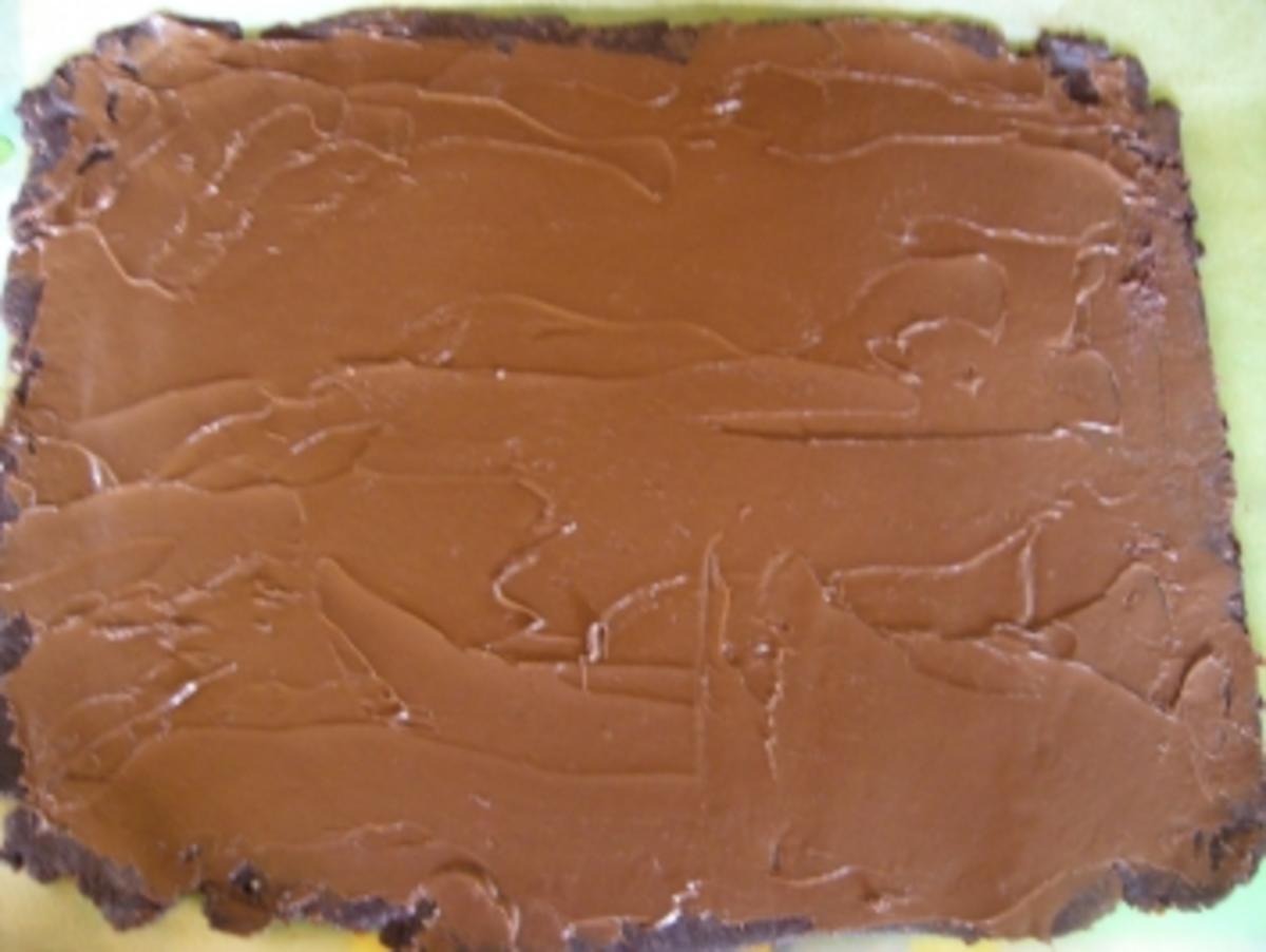 Gebäck: Schokoladenschnecken mit Haselnüssen - Rezept - Bild Nr. 6
