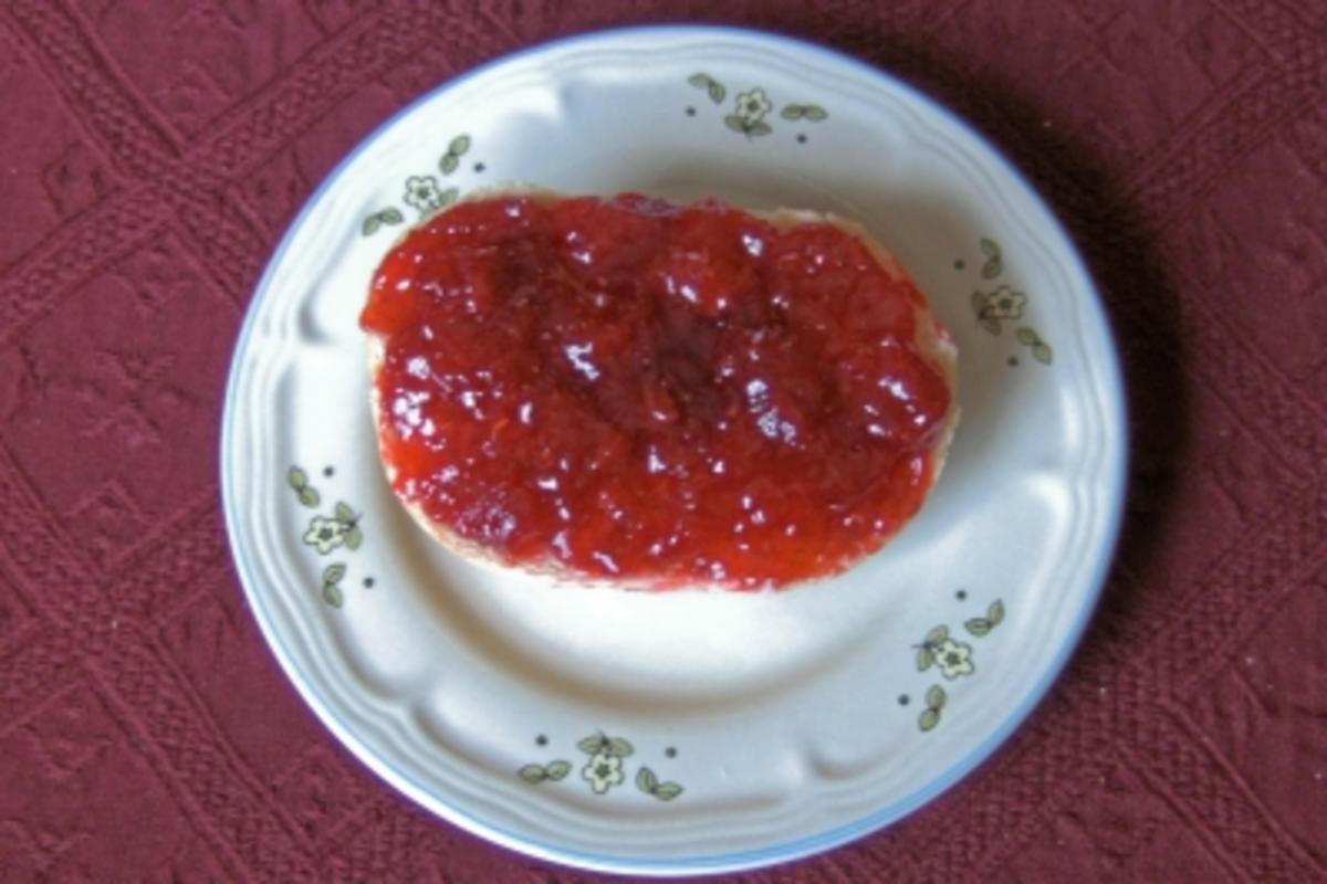 Erdbeerkonfitüre - Rezept mit Bild - kochbar.de