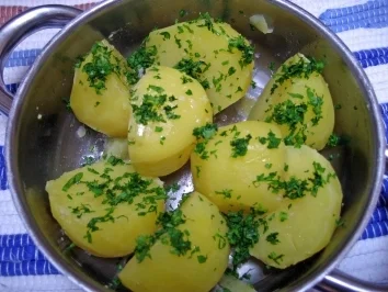 Rezept: Petersilienkartoffeln Bild Nr. 5 Petersilienkartoffeln - Rezept - Bild Nr. 5