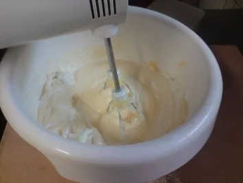 Rezept: Schmandtorte mit Mandarinen Bild Nr. 8 Schmandtorte mit Mandarinen - Rezept - Bild Nr. 8