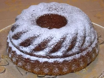 Rezept: Backwaren: Blätterkrokant-Eierlikör-Kuchen Backwaren: Blätterkrokant-Eierlikör-Kuchen - Rezept