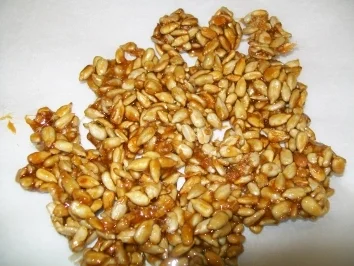 Heidelbeercreme mit Sonnenblumenkrokant - Rezept - Bild Nr. 6