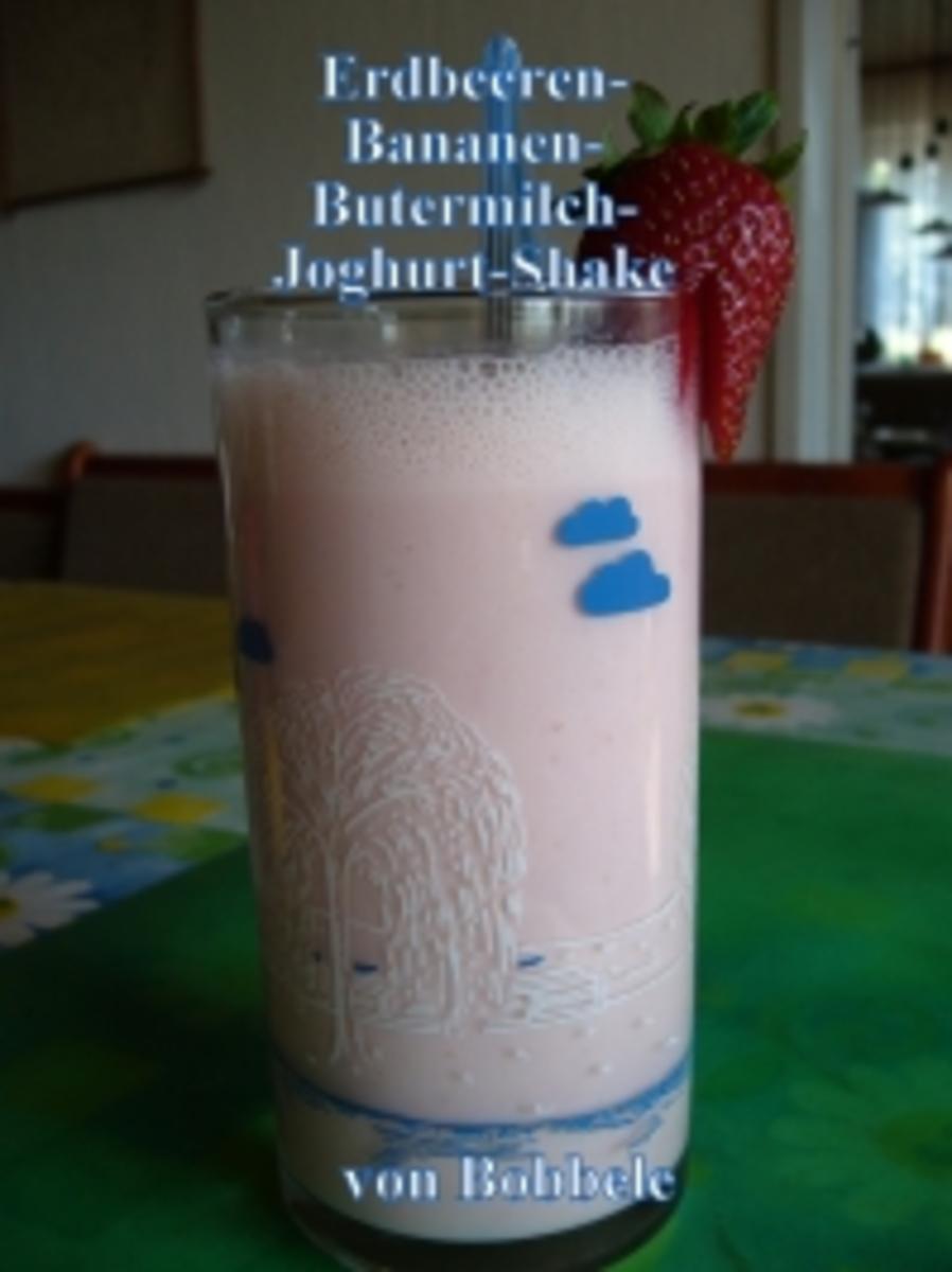 Getränk: Erdbeer-Banane-Buttermilch-Joghurt-Shake - Rezept - kochbar.de